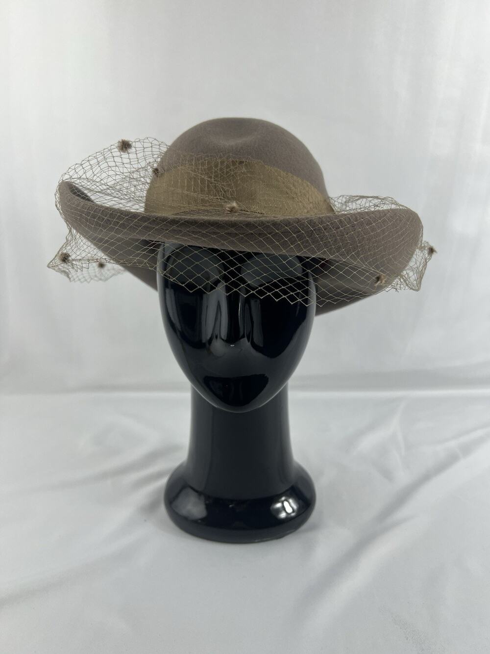Vintage Michael Howard Designer’s Touch Wool Veiled Hat Taupe Netting USA